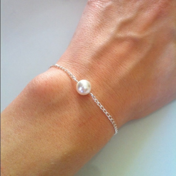 Simple Silver Pearl Bracelet