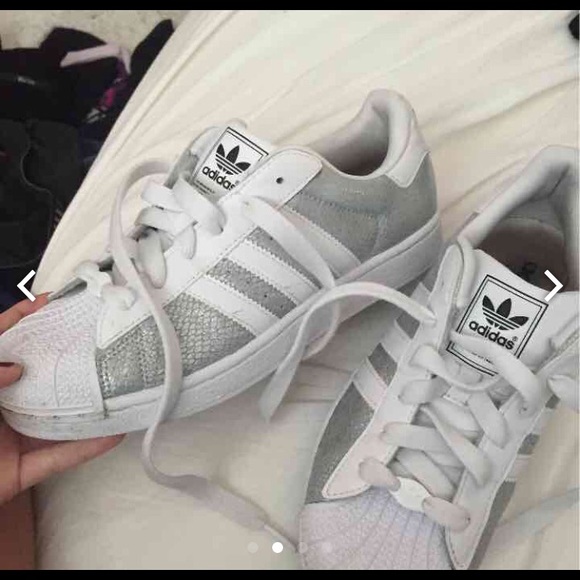 Women's adidas superstar