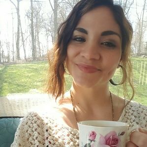 Meet your Posher, Daniela