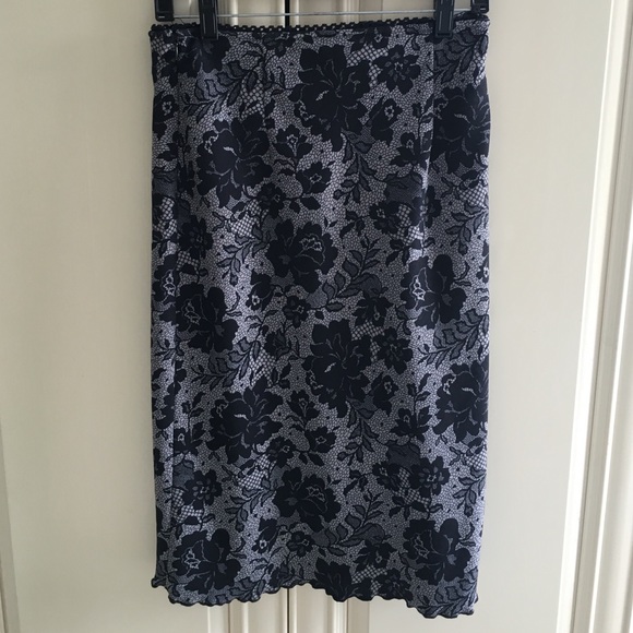 Professional floral work skirt - Picture 1 of 2