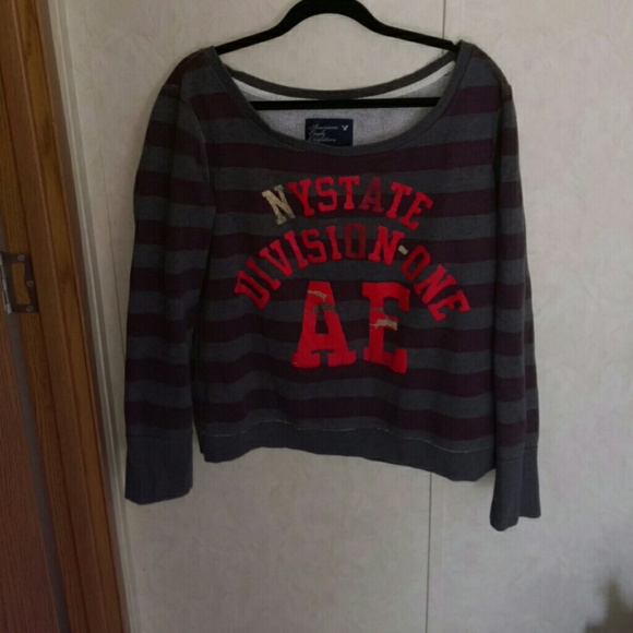 American Eagle sweatshirt