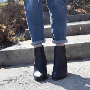 Forever 21 black booties