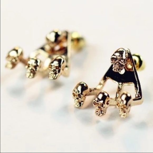 Skull earrings (wraps under the ear)