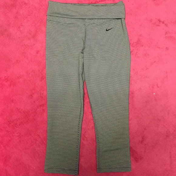 Nike capris