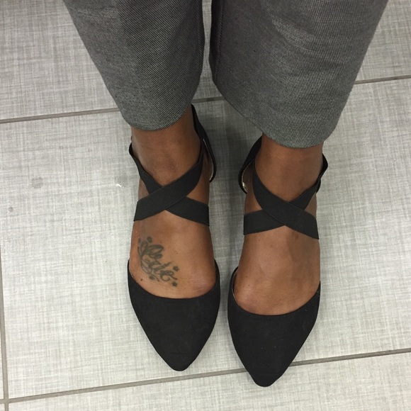 Simple but cute Black flat