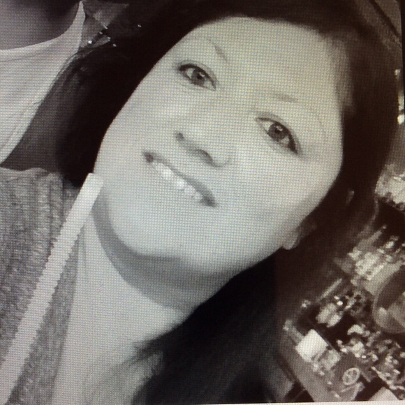 Meet your Posher, Geraldine - Picture 1 of 2