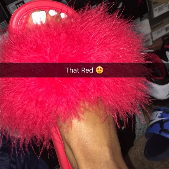 custom nike flip flops