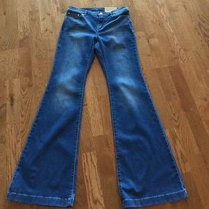 Brand new Michael Kors Selma flare jeans sz 6