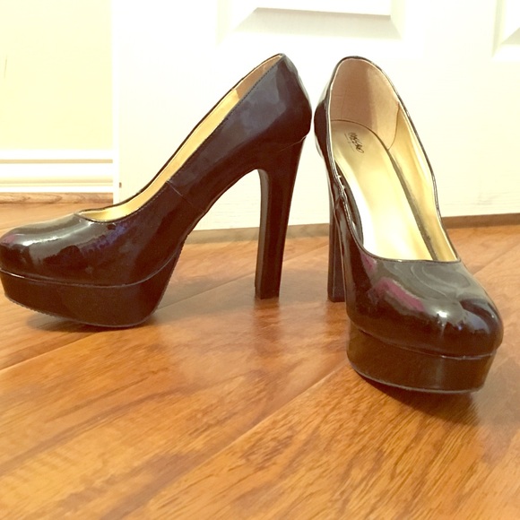 5 inch black heels size 11, never worn