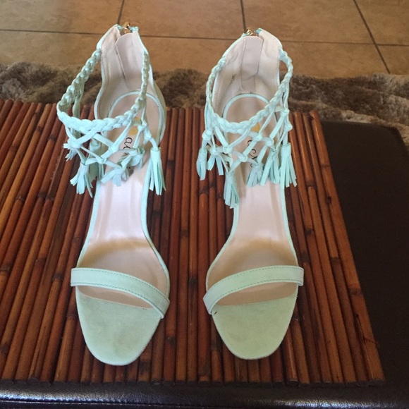 Mint colored shingle heels - Picture 1 of 2