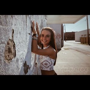 Meet your Posher, Syarra