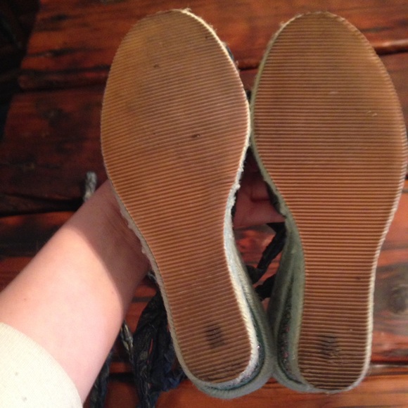 Green Beaded Tie Espadrilles from Beijing - Picture 4 of 4