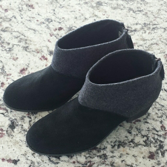 TOMS Shoes - Tom's two toned leather booties, NWT!