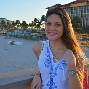 Meet your Posher, Gabriela