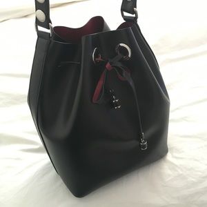 Like New Zara Bucket Bag- Mansur Gavriel inspired