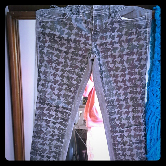 Grey jeans