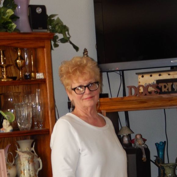 Meet your Posher, Nancy