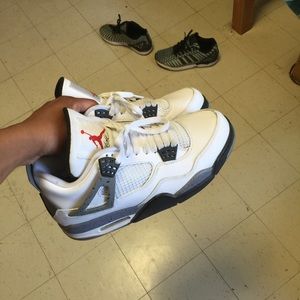 Jordan 4s