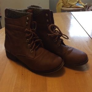 Super Cute Brown Combats