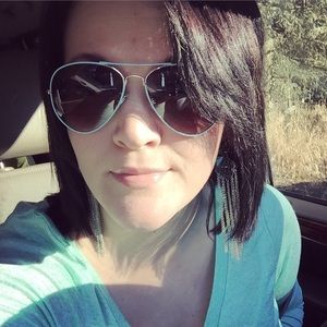 Meet your Posher, Amy