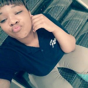 Meet your Posher, Saadia