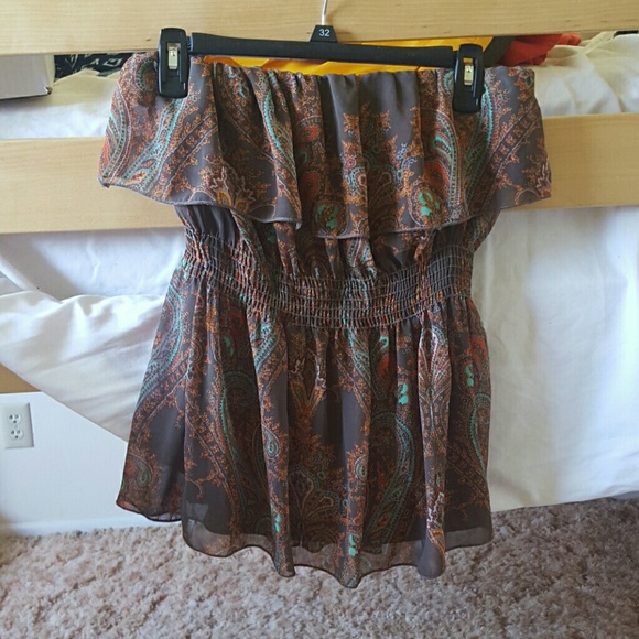 Cute paisley strapless top