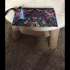 Large size clutch/wristlets