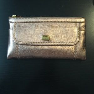 NWT FOSSIL EMMA LEATHER CLUTCH