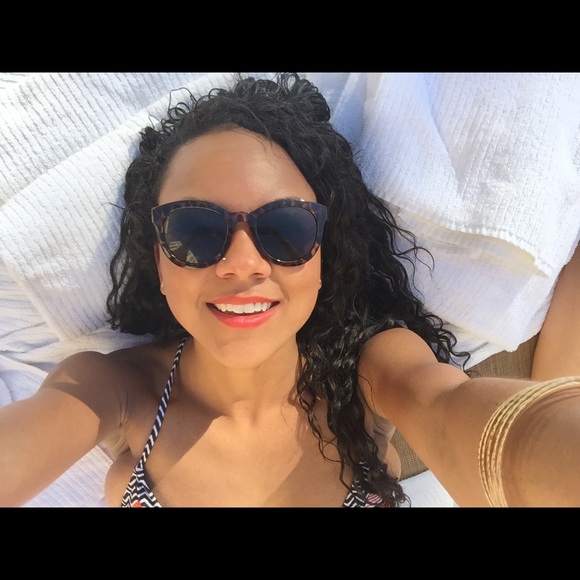 Meet your Posher, Samantha