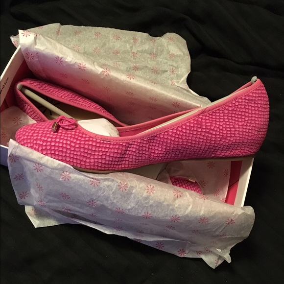 NEW Isaac Mizrahi Live! Pink Leather Flats, 10M