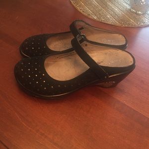 J-41 adventure shoes