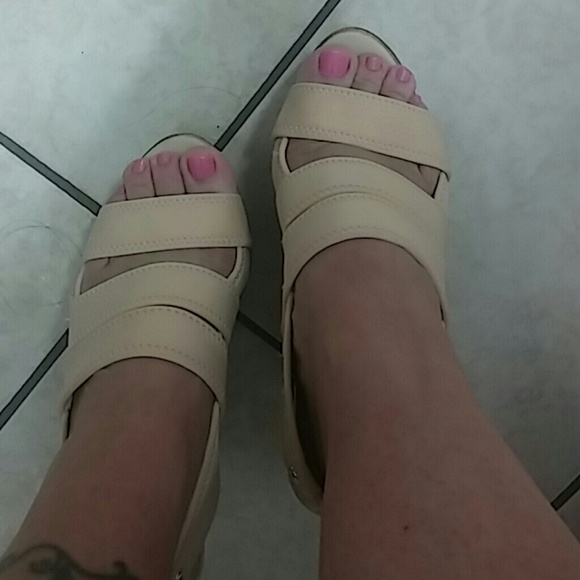 Simply Vera....Vera Wang.....sale 13