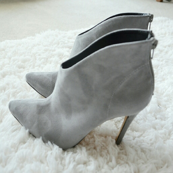 Boutique Shoes - 🆕 🌹Suede High Heel Boots in Grey🌹