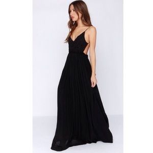 Flowered lace open back dress