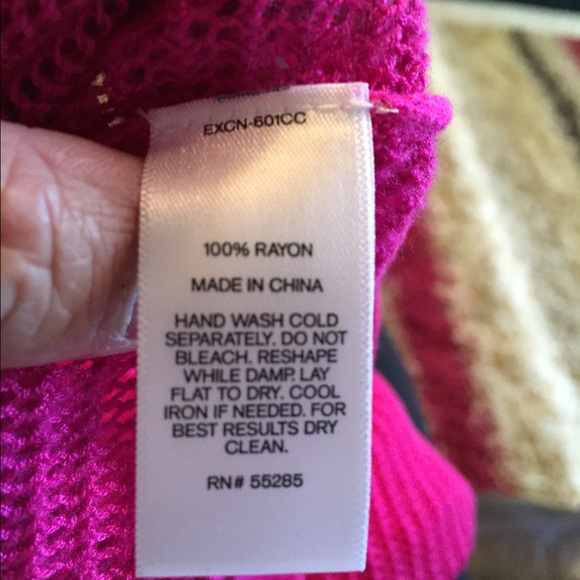 🌷💕Expree top💕🌷 - Picture 3 of 3