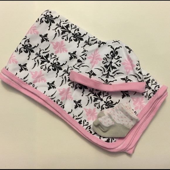 Paisley blanket and matching hat w/ socks. Bundle!