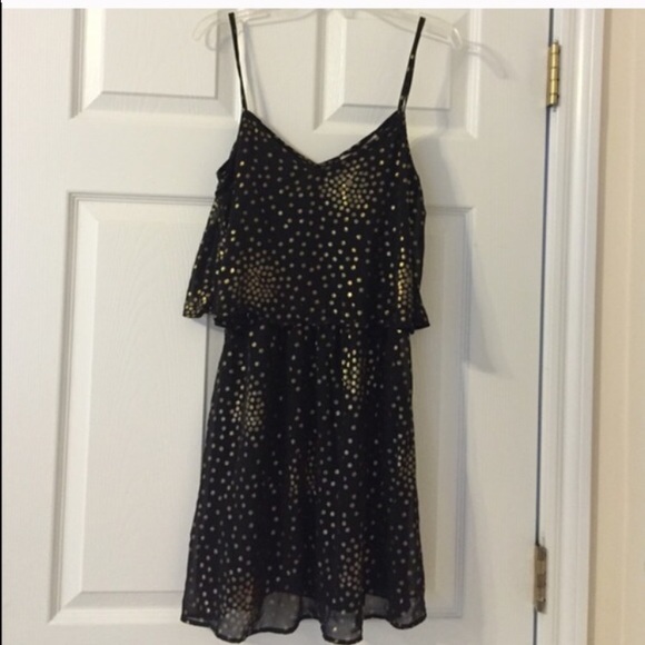 Dresses & Skirts - ❌sold in bundle❌Black gold two tier dress