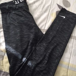 Nike leggings