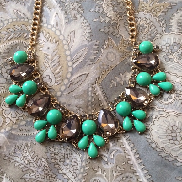 BR Statement Necklace