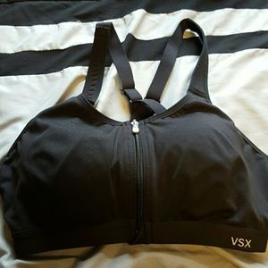 VS Knockout Sports Bra