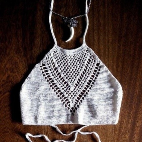 ❤️SOLD❤️White Crochet Crop Top