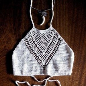 ❤️SOLD❤️White Crochet Crop Top