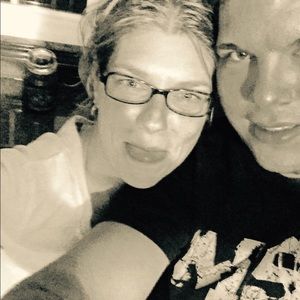 Meet your Posher, Dana