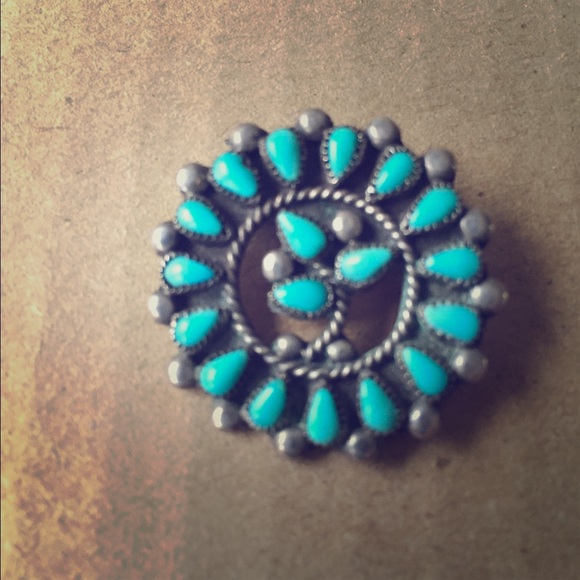 Pin - Picture 1 of 2