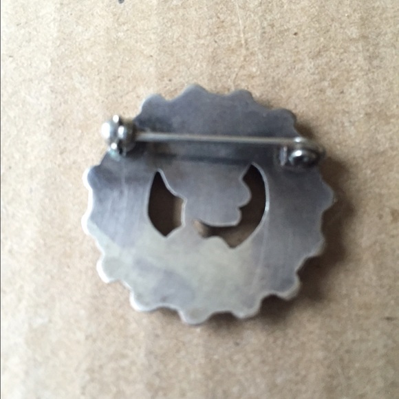 Pin - Picture 2 of 2