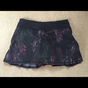 Lulu lemon tennis skirt.