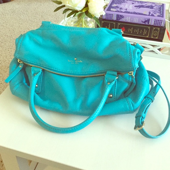 kate spade Handbags - Kate Spade Leslie Cobble Hill Bag {Small} kate spade Handbags - Kate Spade Leslie Cobble Hill Bag {Small}