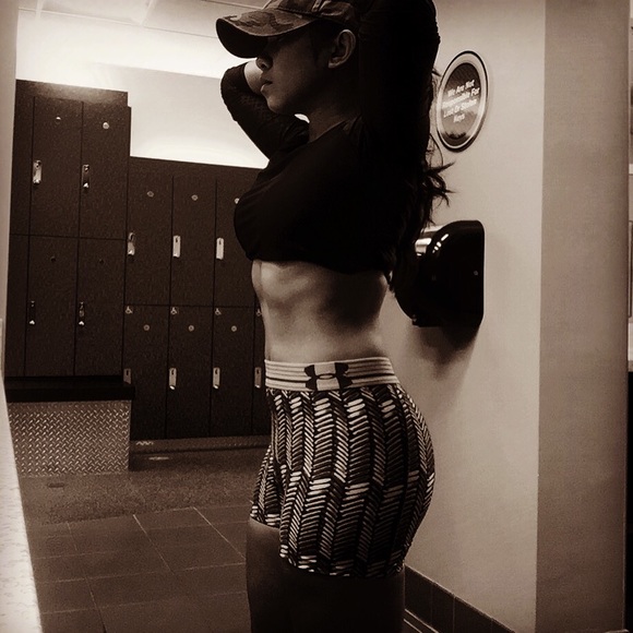 Meet your Posher, Rowena - Picture 3 of 3