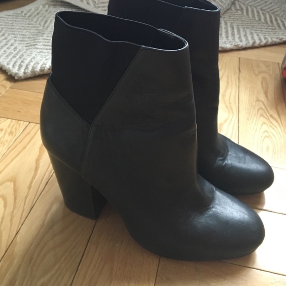 BCBGeneration Shoes - BCBG black boot