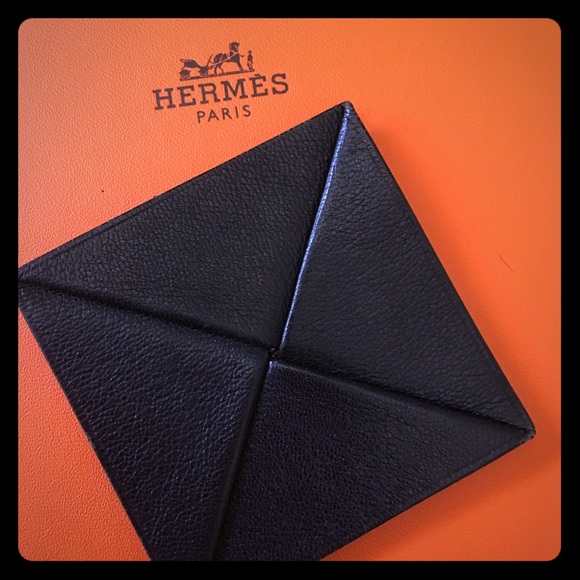 Hermes - Picture 1 of 4